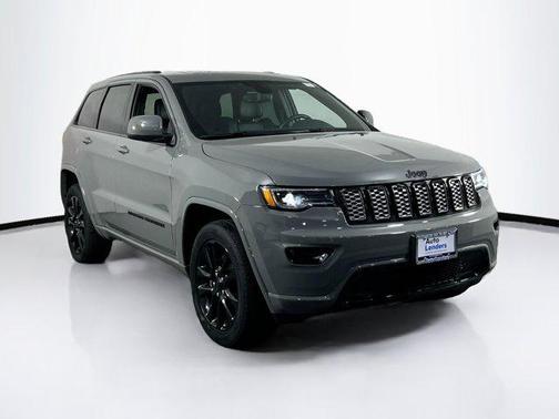 2022 Jeep Grand Cherokee Laredo