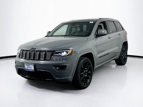2022 Jeep Grand Cherokee Laredo