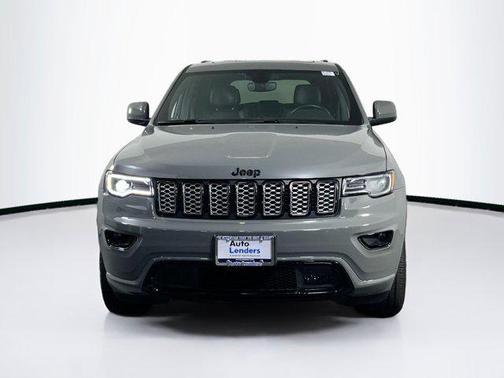 2022 Jeep Grand Cherokee Laredo