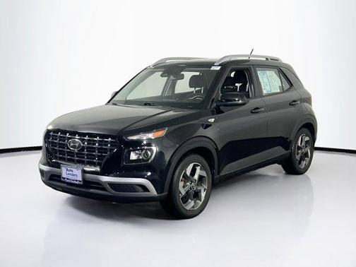 Onyx Black 2023 Hyundai VENUE SEL