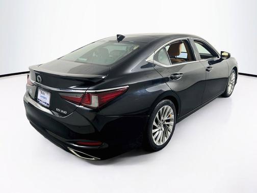 Caviar 2023 Lexus ES 350 Ultra Luxury