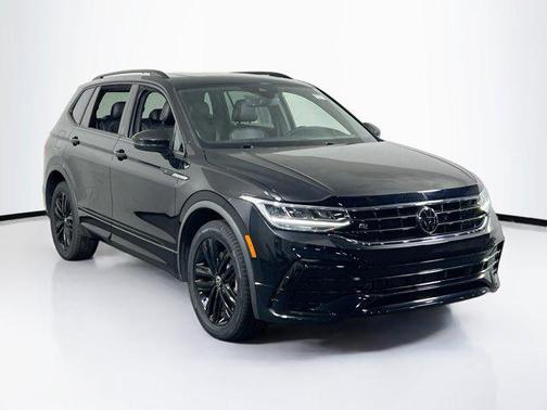 2022 Volkswagen Tiguan 2.0T SE R-Line Black