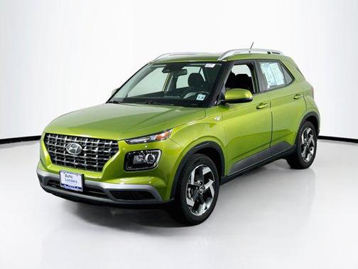 Green Apple 2023 Hyundai VENUE SEL