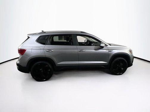 Pyrite Silver Metallic 2022 Volkswagen Taos 1.5T SEL