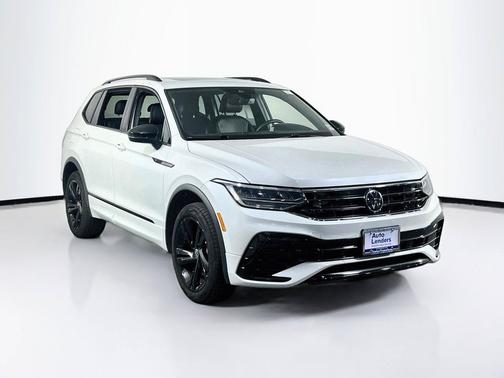 Opal White Pearl 2024 Volkswagen Tiguan 2.0T SE R-Line Black 4MOTION