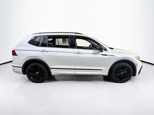 Opal White Pearl 2024 Volkswagen Tiguan 2.0T SE R-Line Black 4MOTION
