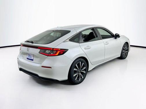 2022 Honda Civic EX-L