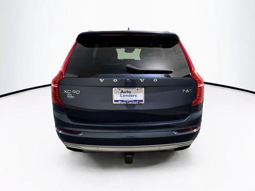2020 Volvo XC90 T6 Momentum