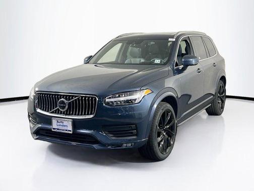 2020 Volvo XC90 T6 Momentum
