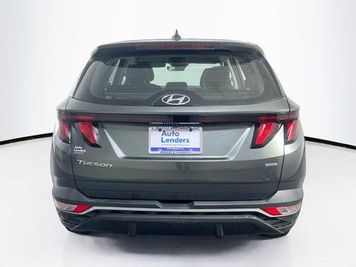 2023 Hyundai TUCSON SE