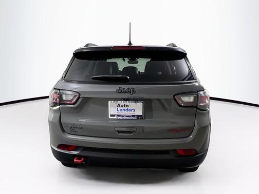Sting-Gray Clearcoat 2022 Jeep Compass Trailhawk