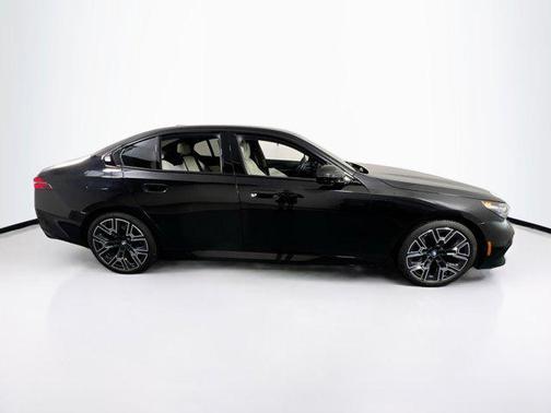 2024 BMW 530 i