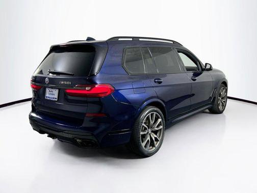 Tanzanite Blue II Metallic 2022 BMW X7 M50i