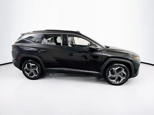 Phantom Black 2023 Hyundai TUCSON Limited