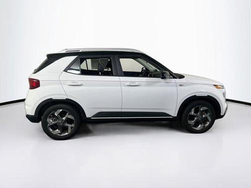 2022 Hyundai VENUE Limited