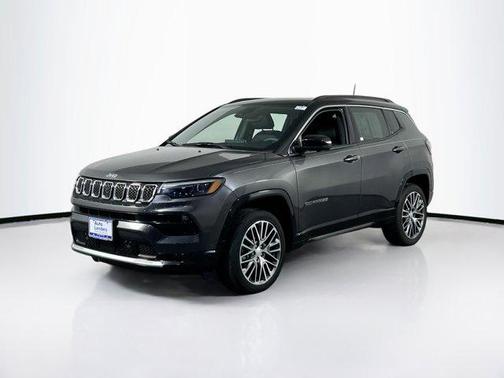 Granite Crystal Metallic Clearcoat 2023 Jeep Compass Limited