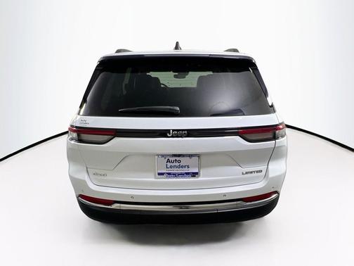 Bright White Clearcoat 2023 Jeep Grand Cherokee Limited