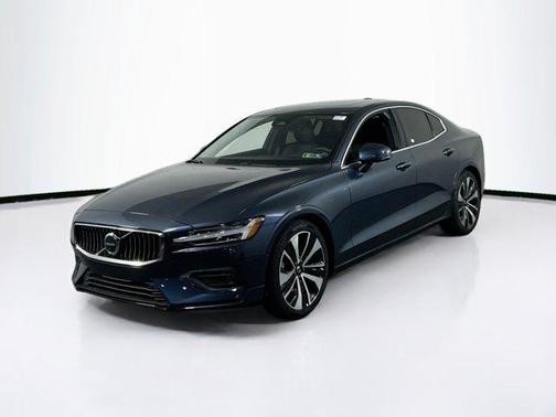 2023 Volvo S60 B5 Ultimate Bright Theme