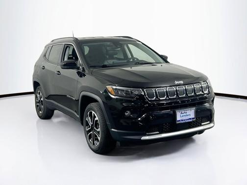 Diamond Black Crystal Pearlcoat 2022 Jeep Compass Limited