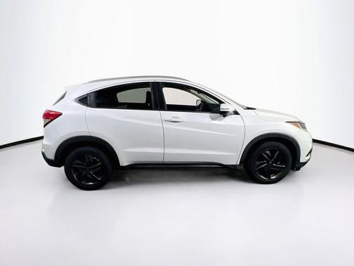 Platinum White Pearl 2022 Honda HR-V EX