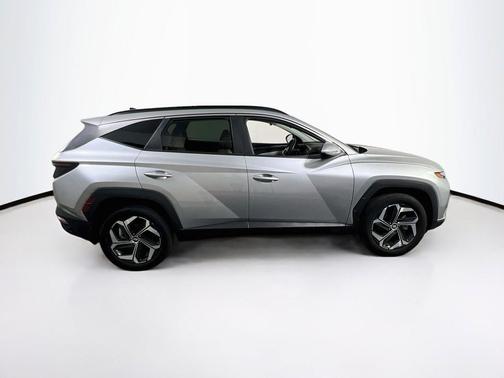 Shimmering Silver 2023 Hyundai TUCSON SEL