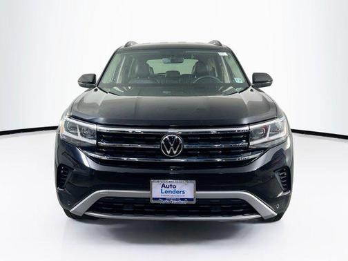 Deep Black Pearl 2022 Volkswagen Atlas 3.6L SE w/Technology