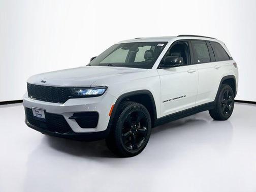 2022 Jeep Grand Cherokee Altitude