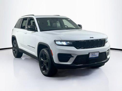 2022 Jeep Grand Cherokee Altitude