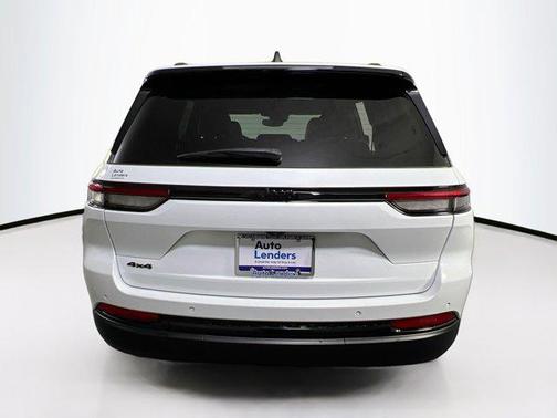 2022 Jeep Grand Cherokee Altitude