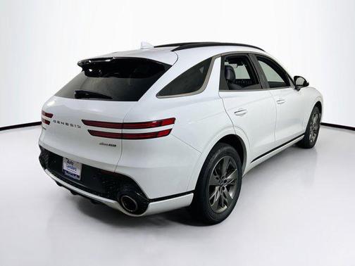 Alta White 2024 Genesis GV70 3.5T AWD Sport