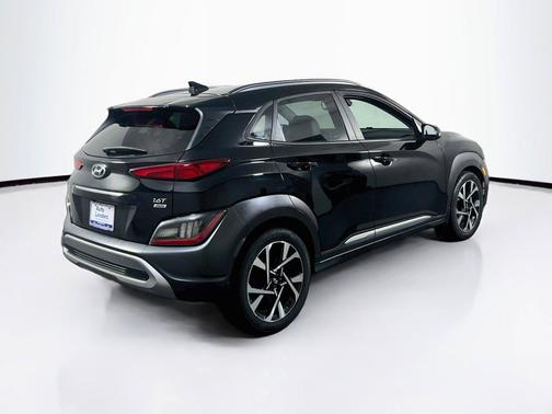Abyss Black Pearl 2023 Hyundai KONA Limited