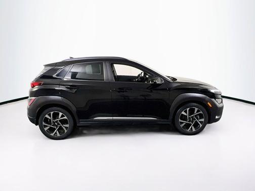 Abyss Black Pearl 2023 Hyundai KONA Limited