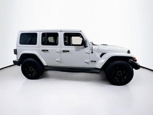 2023 Jeep Wrangler 4-Door Sahara Altitude 4x4