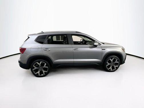 2022 Volkswagen Taos 1.5T SEL