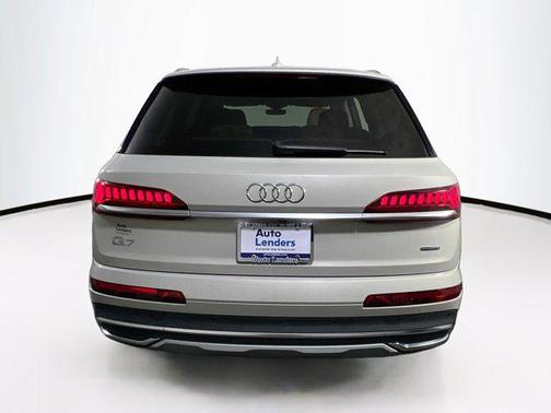 2022 Audi Q7 55 Premium Plus