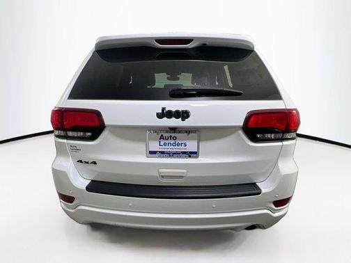 2022 Jeep Grand Cherokee Laredo