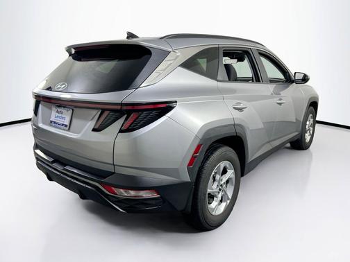 Shimmering Silver 2023 Hyundai TUCSON SEL