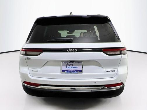 Bright White Clearcoat 2023 Jeep Grand Cherokee Limited