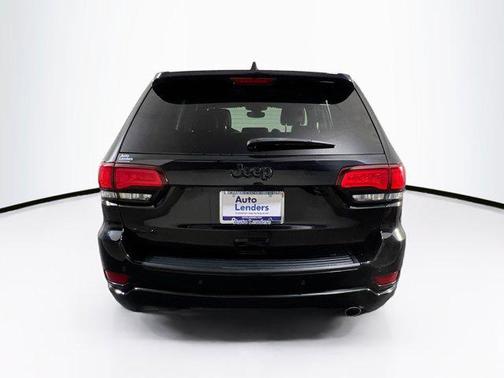 2022 Jeep Grand Cherokee Laredo