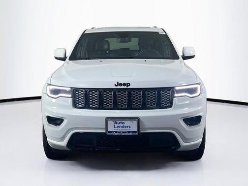 2022 Jeep Grand Cherokee Laredo