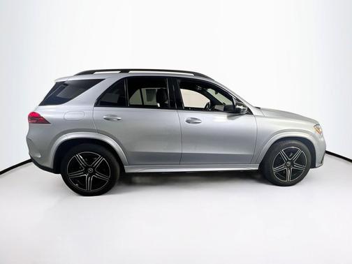 Cirrus Silver Metallic 2025 Mercedes-Benz GLE 450e 4MATIC