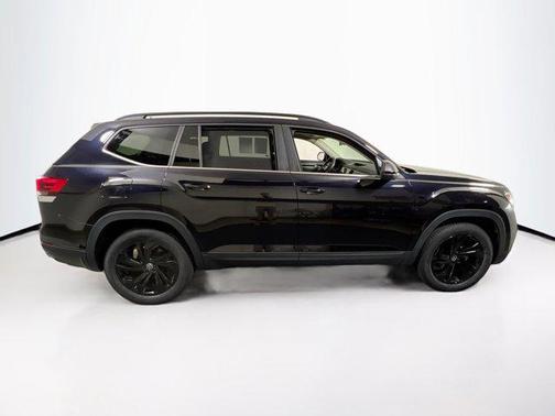 2022 Volkswagen Atlas 3.6L SE w/Technology