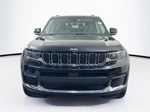Diamond Black Crystal Pearlcoat 2022 Jeep Grand Cherokee L Limited