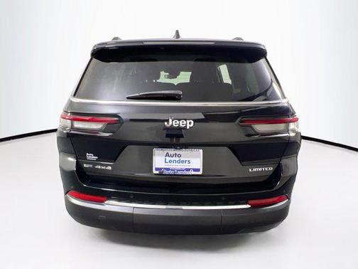 Diamond Black Crystal Pearlcoat 2022 Jeep Grand Cherokee L Limited