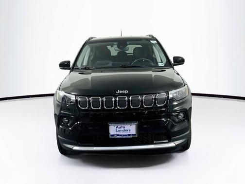 Diamond Black Crystal Pearlcoat 2022 Jeep Compass Limited