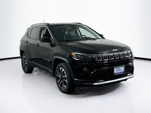 Diamond Black Crystal Pearlcoat 2022 Jeep Compass Limited