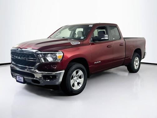 Delmonico Red Pearlcoat 2022 RAM 1500 Big Horn/Lone Star