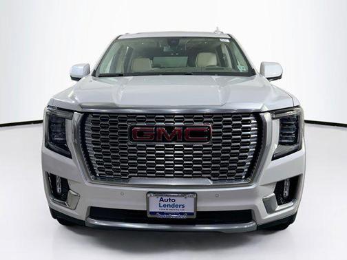 White Frost Tricoat 2022 GMC Yukon XL Denali