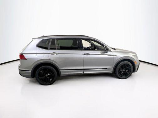2023 Volkswagen Tiguan 2.0T SE R-Line Black 4MOTION
