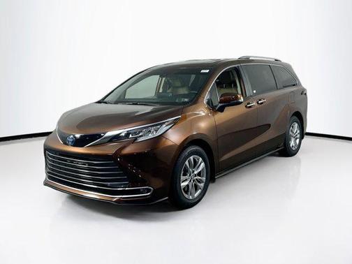 2023 Toyota Sienna Limited